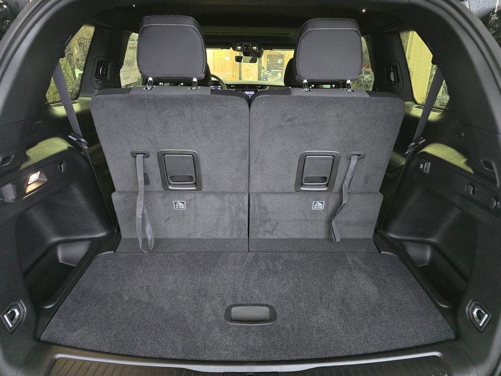 new 2025 Jeep Grand Cherokee L car, priced at $37,352