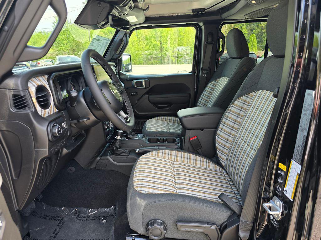 new 2026 Jeep Gladiator car, priced at $43,960