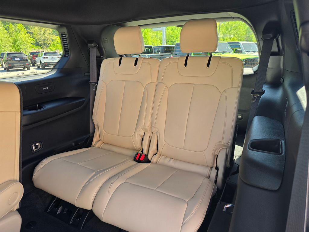 new 2026 Jeep Grand Cherokee L car, priced at $47,446