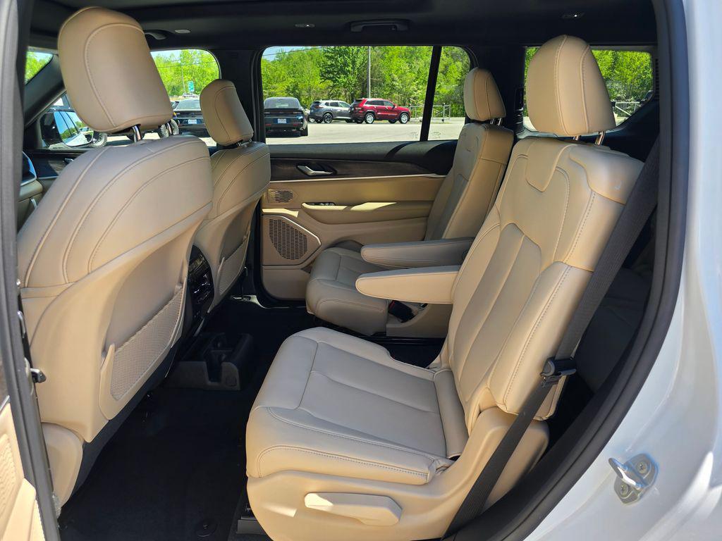 new 2026 Jeep Grand Cherokee L car, priced at $47,446