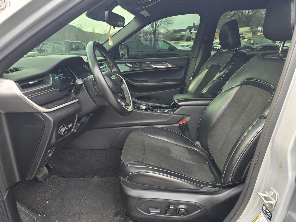 used 2021 Jeep Grand Cherokee L car, priced at $25,559