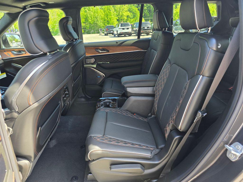 new 2026 Jeep Grand Cherokee L car, priced at $59,121