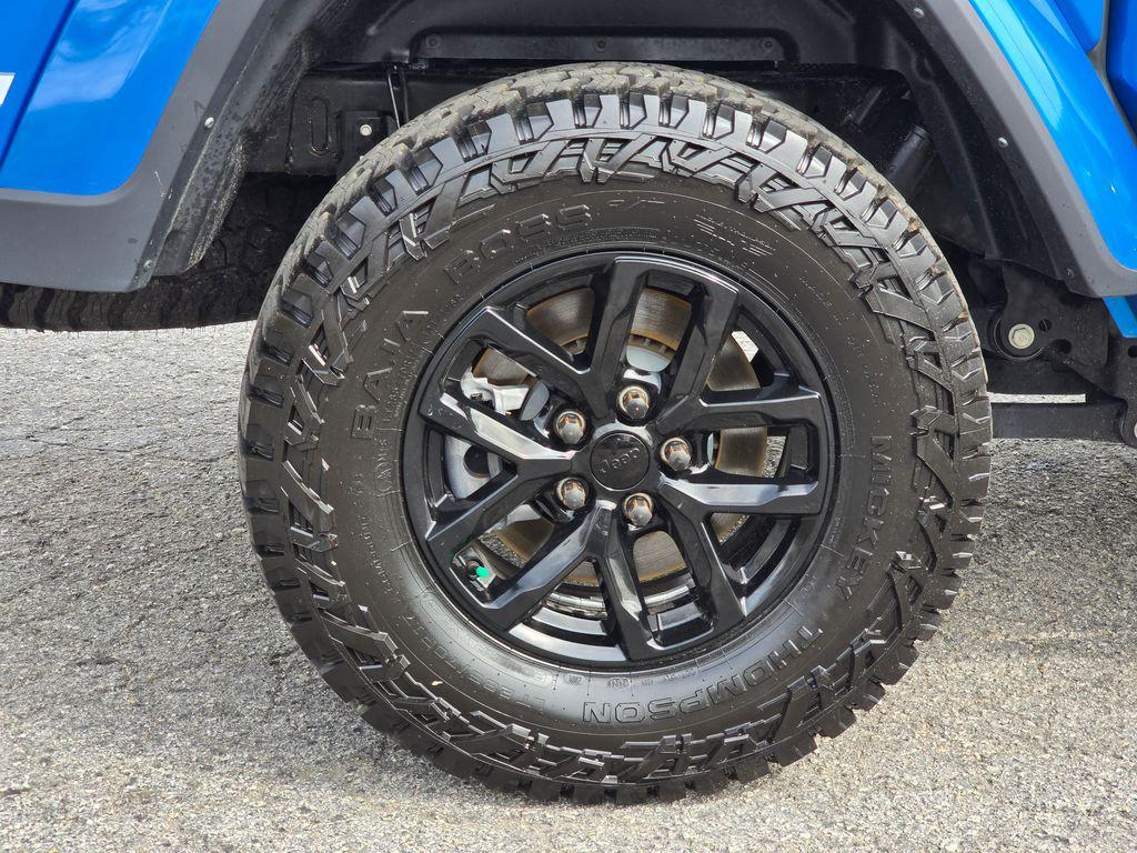 used 2023 Jeep Gladiator car, priced at $33,229