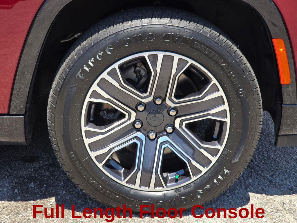 used 2024 Jeep Wagoneer L car, priced at $40,500