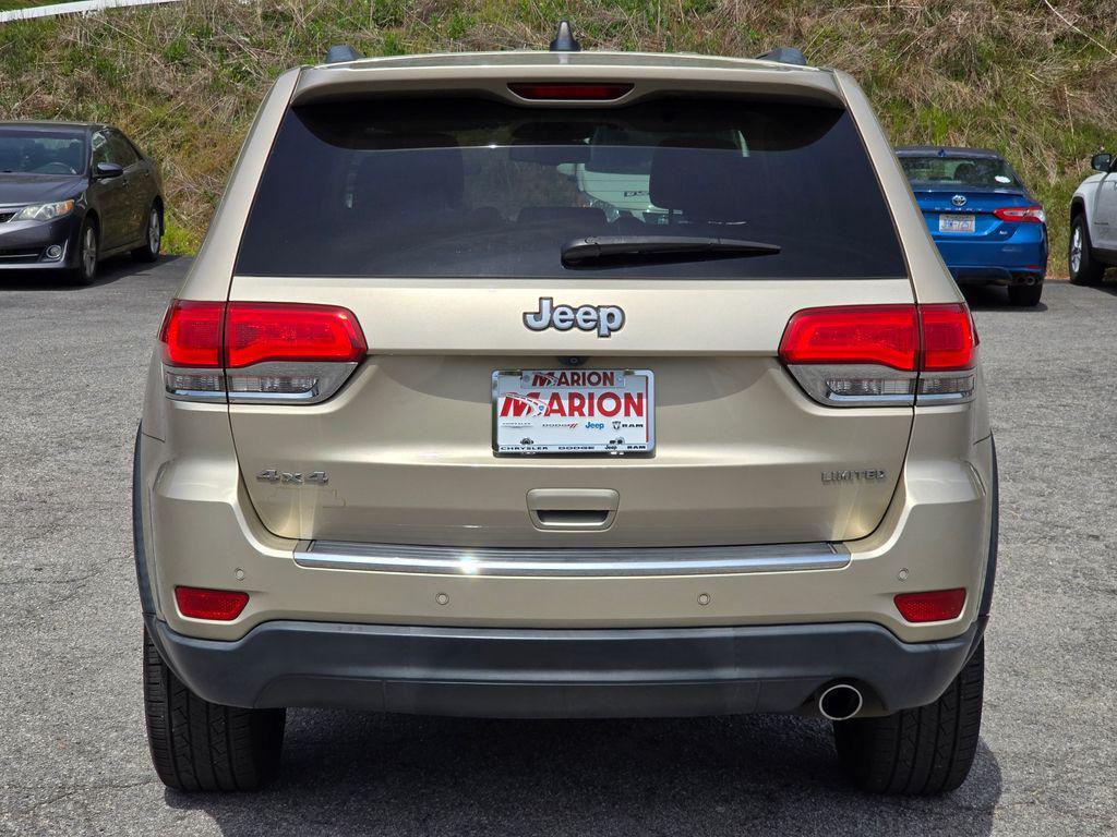 used 2015 Jeep Grand Cherokee car, priced at $17,588