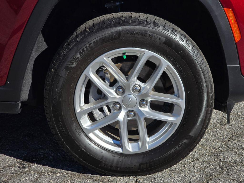new 2025 Jeep Grand Cherokee car, priced at $34,970