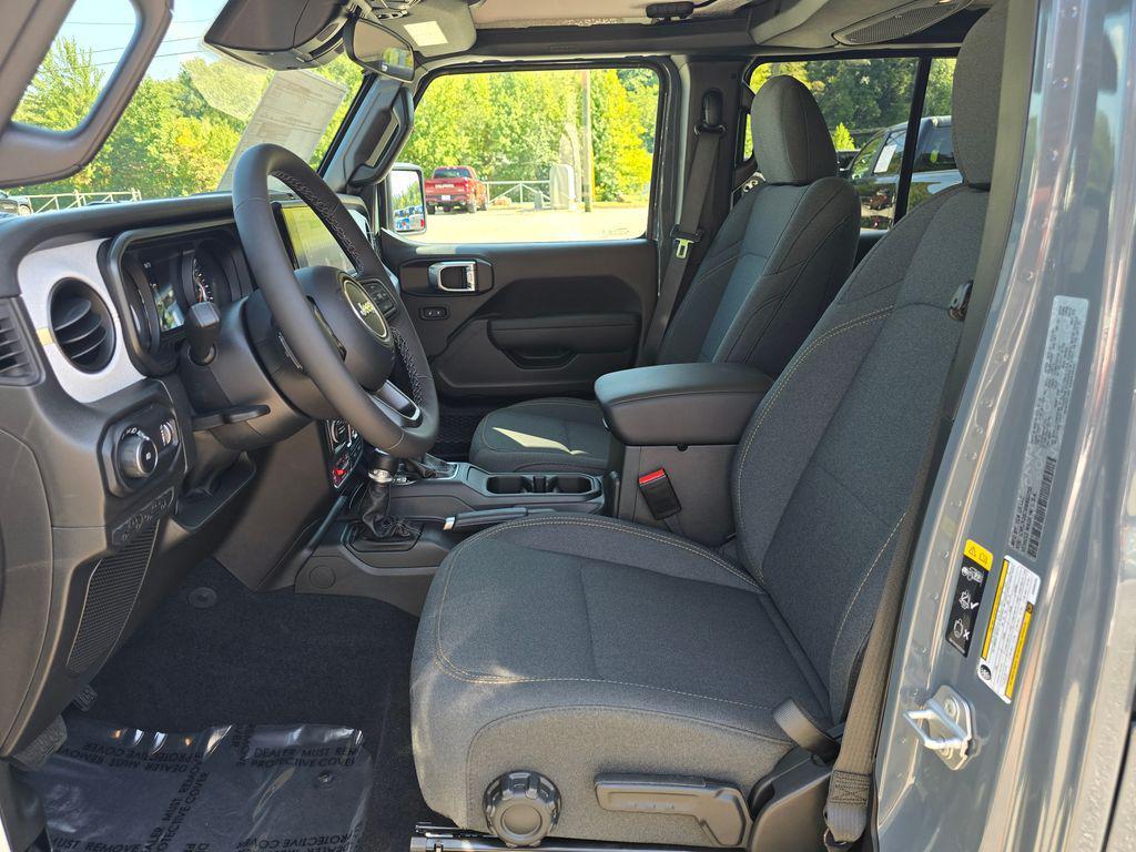 new 2025 Jeep Wrangler car, priced at $42,707