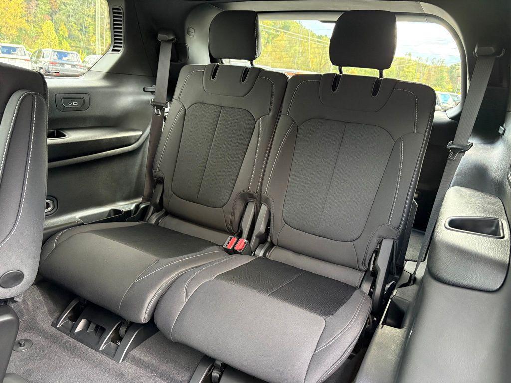 new 2025 Jeep Grand Cherokee L car, priced at $38,994