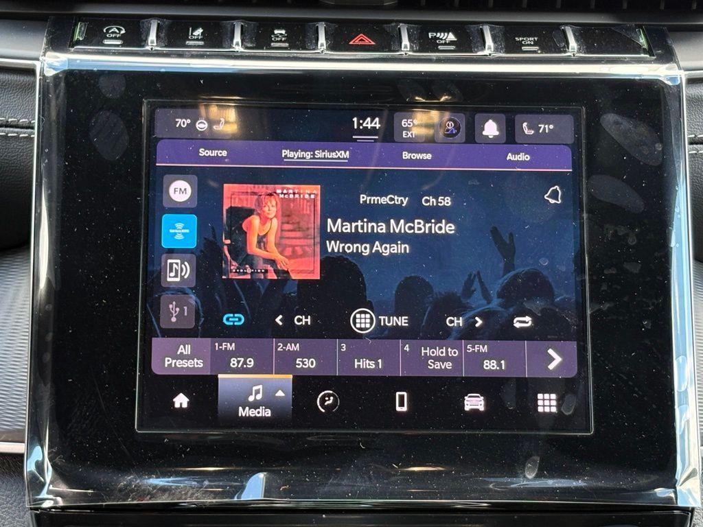 new 2025 Jeep Grand Cherokee L car, priced at $38,994