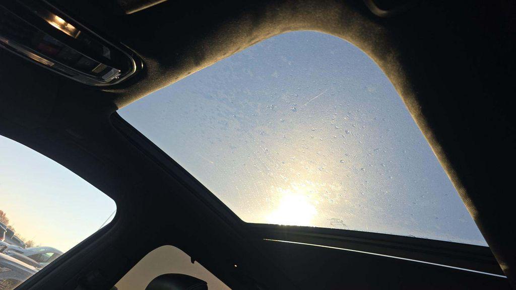 used 2022 Jeep Grand Cherokee car, priced at $33,997