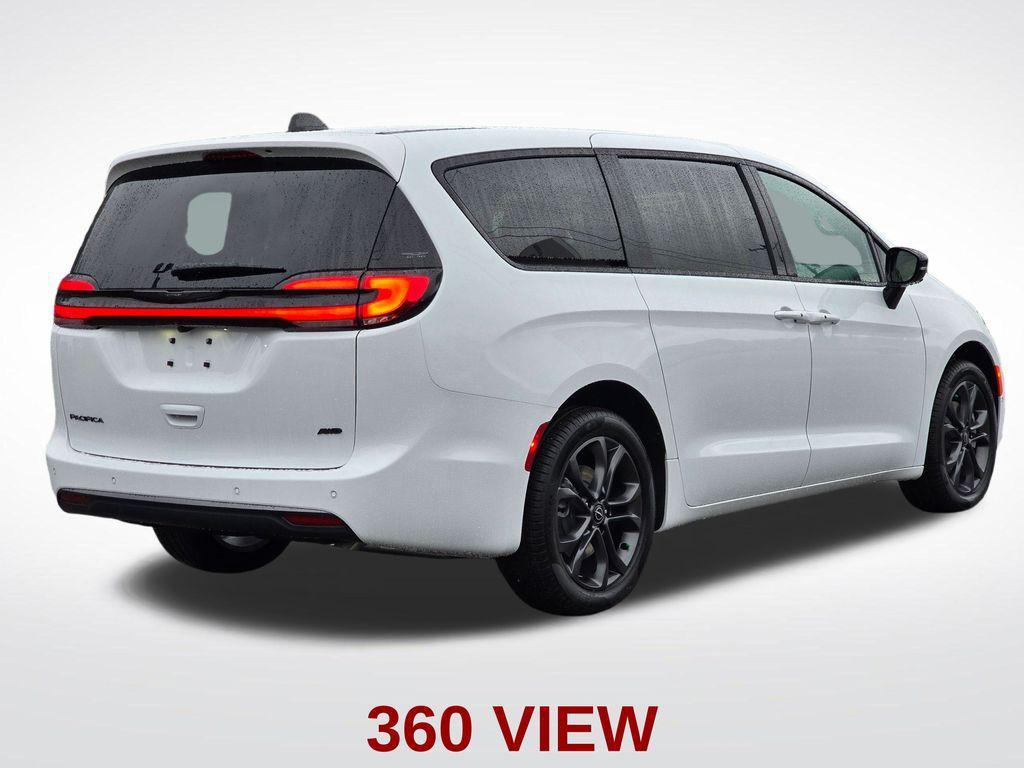 new 2026 Chrysler Pacifica car, priced at $43,335