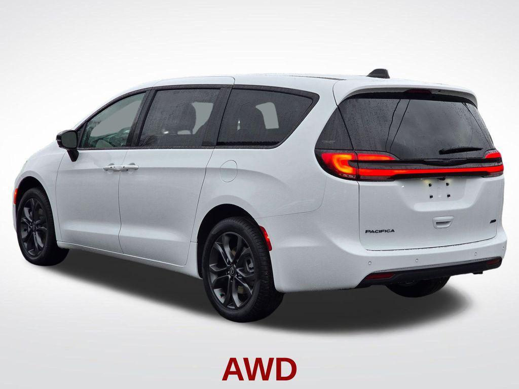 new 2026 Chrysler Pacifica car, priced at $43,335