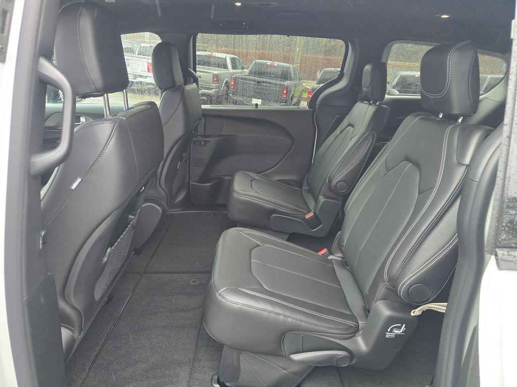 new 2026 Chrysler Pacifica car, priced at $47,935