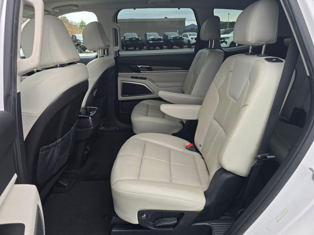 used 2022 Kia Telluride car, priced at $30,307