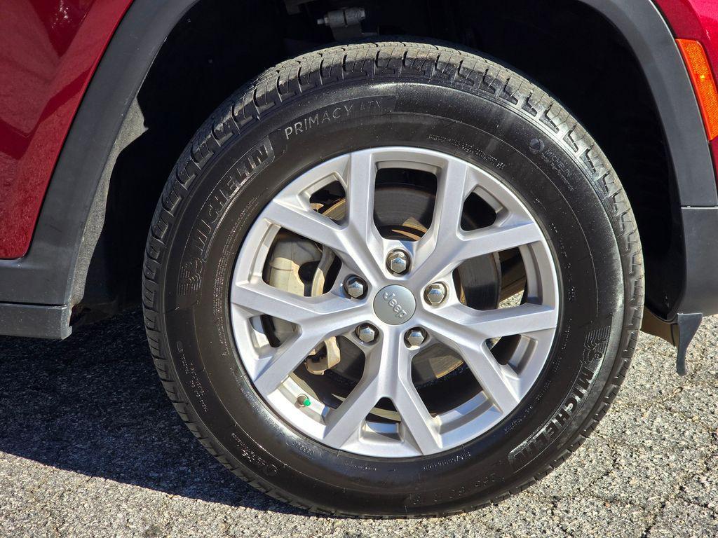 used 2022 Jeep Grand Cherokee car, priced at $25,111