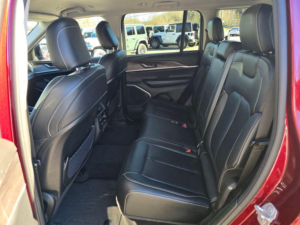 used 2022 Jeep Grand Cherokee car, priced at $25,111