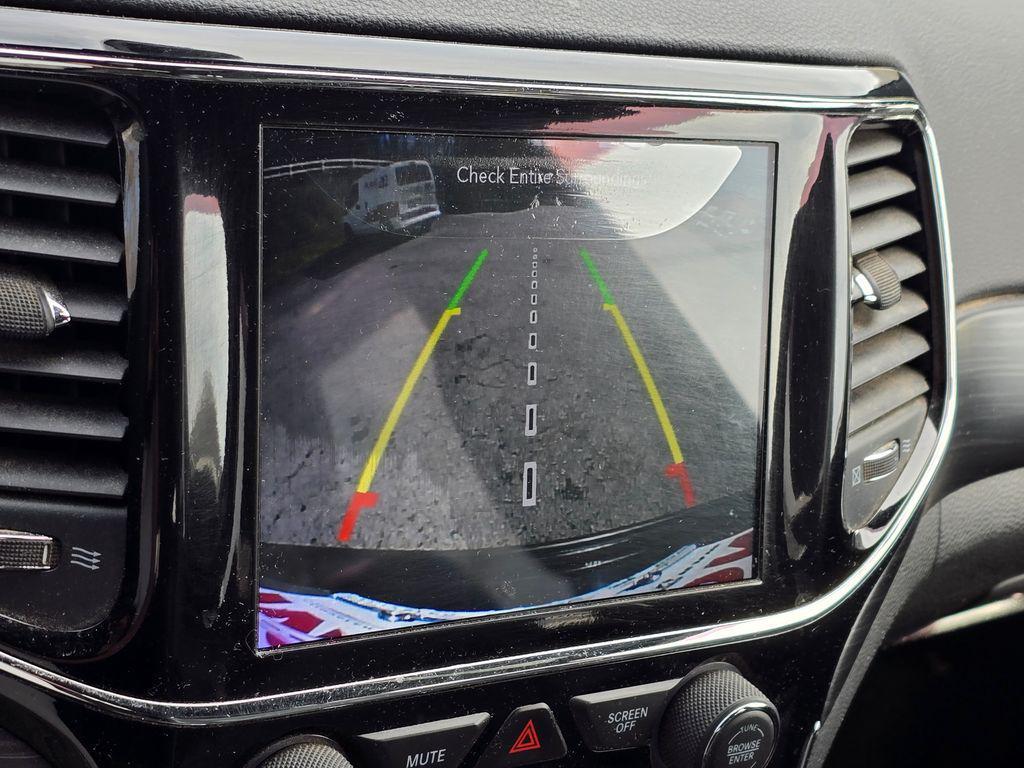 used 2020 Jeep Grand Cherokee car, priced at $19,774