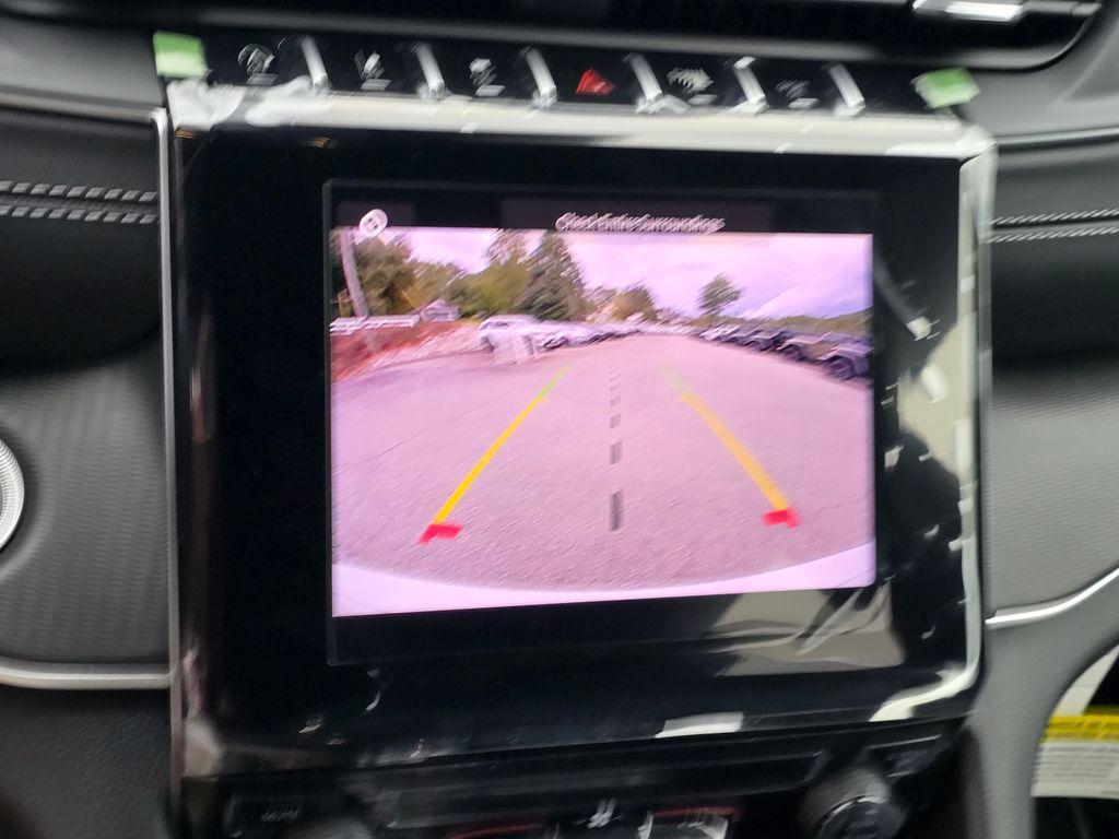 new 2025 Jeep Grand Cherokee car, priced at $32,768