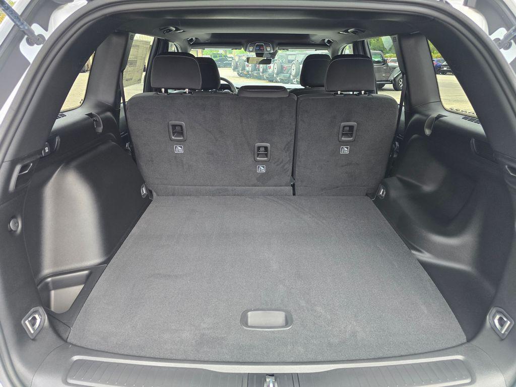 new 2025 Jeep Grand Cherokee car, priced at $32,768