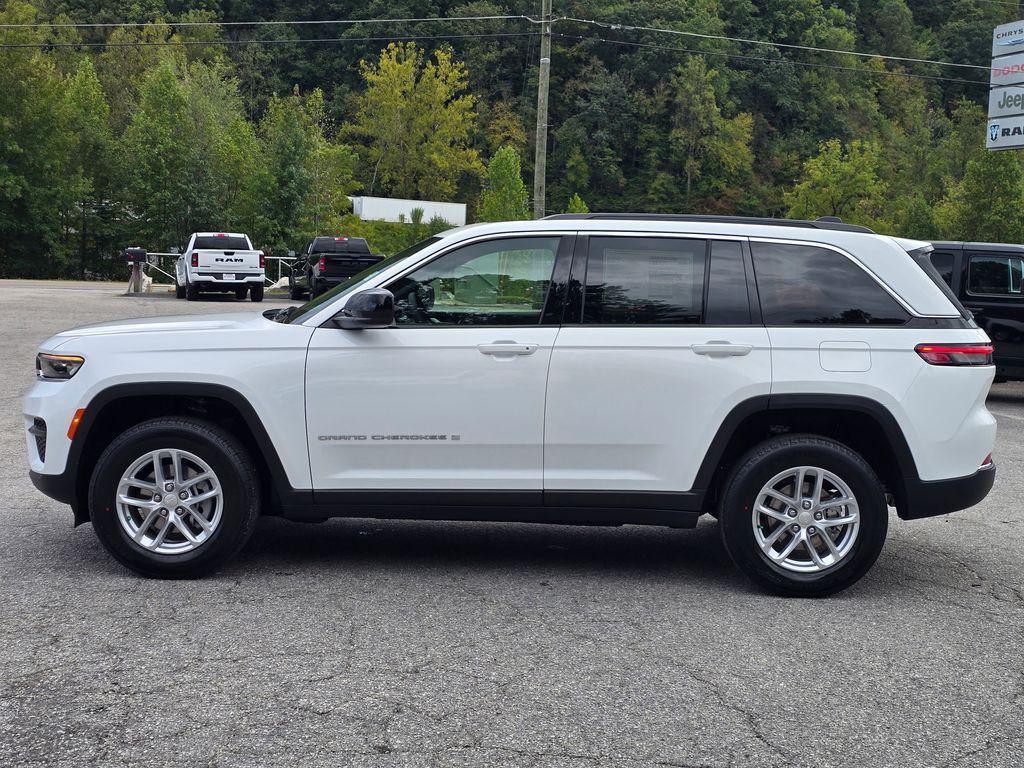 new 2025 Jeep Grand Cherokee car, priced at $32,768