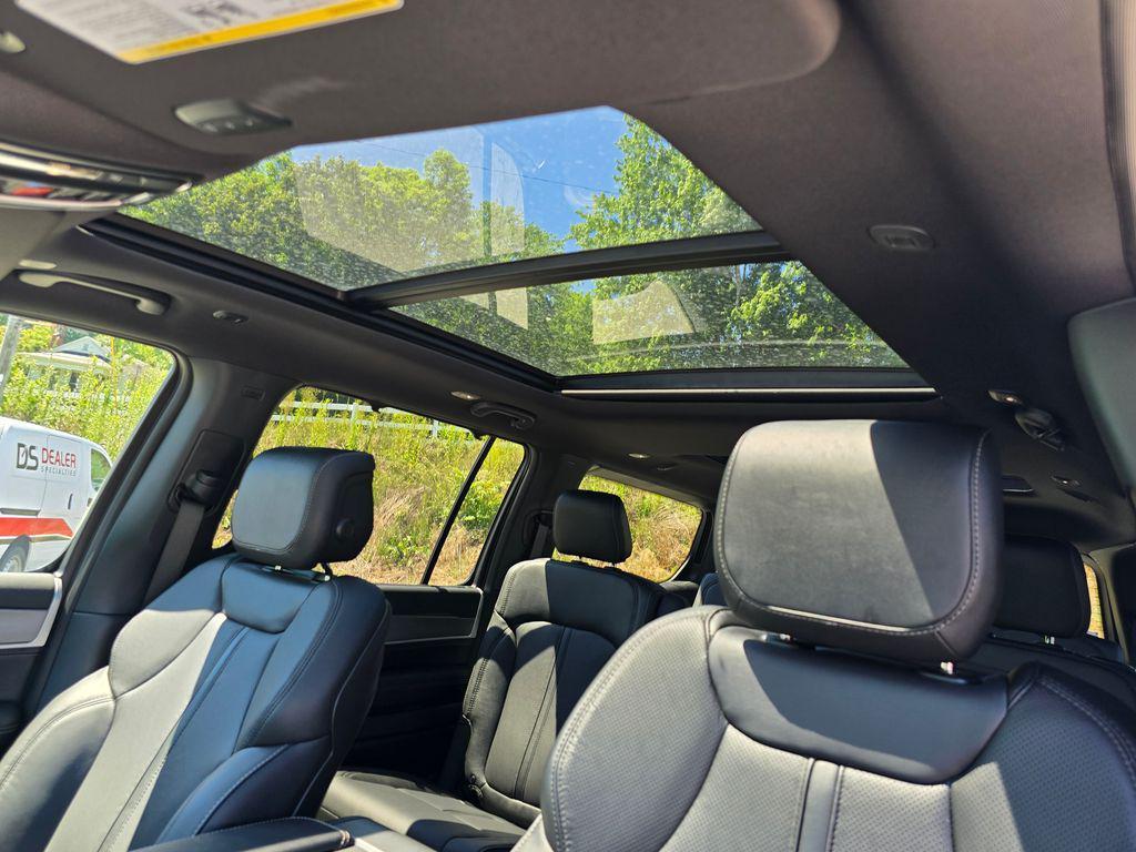 new 2026 Jeep Grand Wagoneer car, priced at $77,609