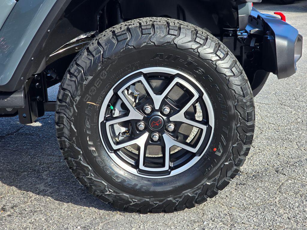 new 2026 Jeep Wrangler car, priced at $62,073