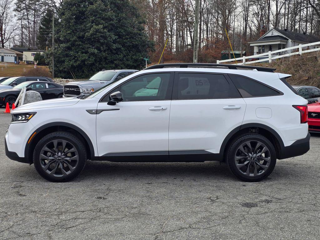 used 2023 Kia Sorento car, priced at $28,994