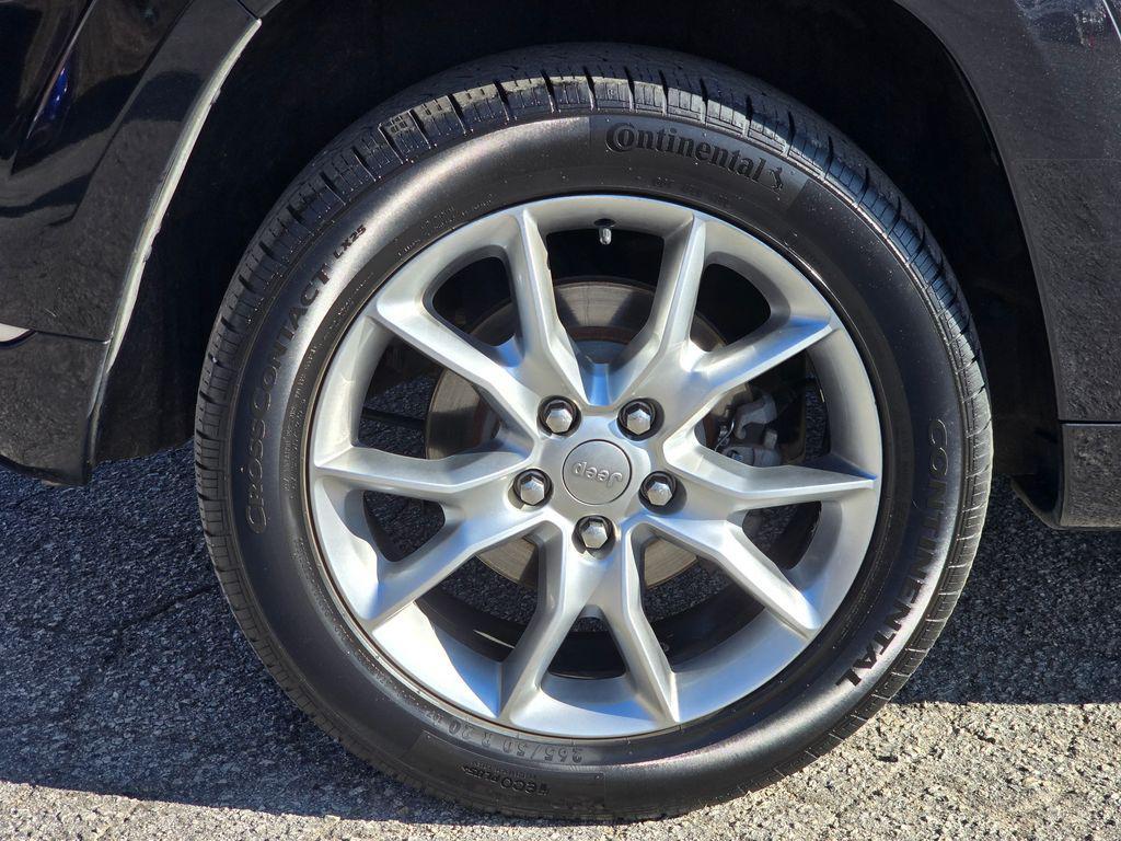 used 2015 Jeep Grand Cherokee car, priced at $13,770