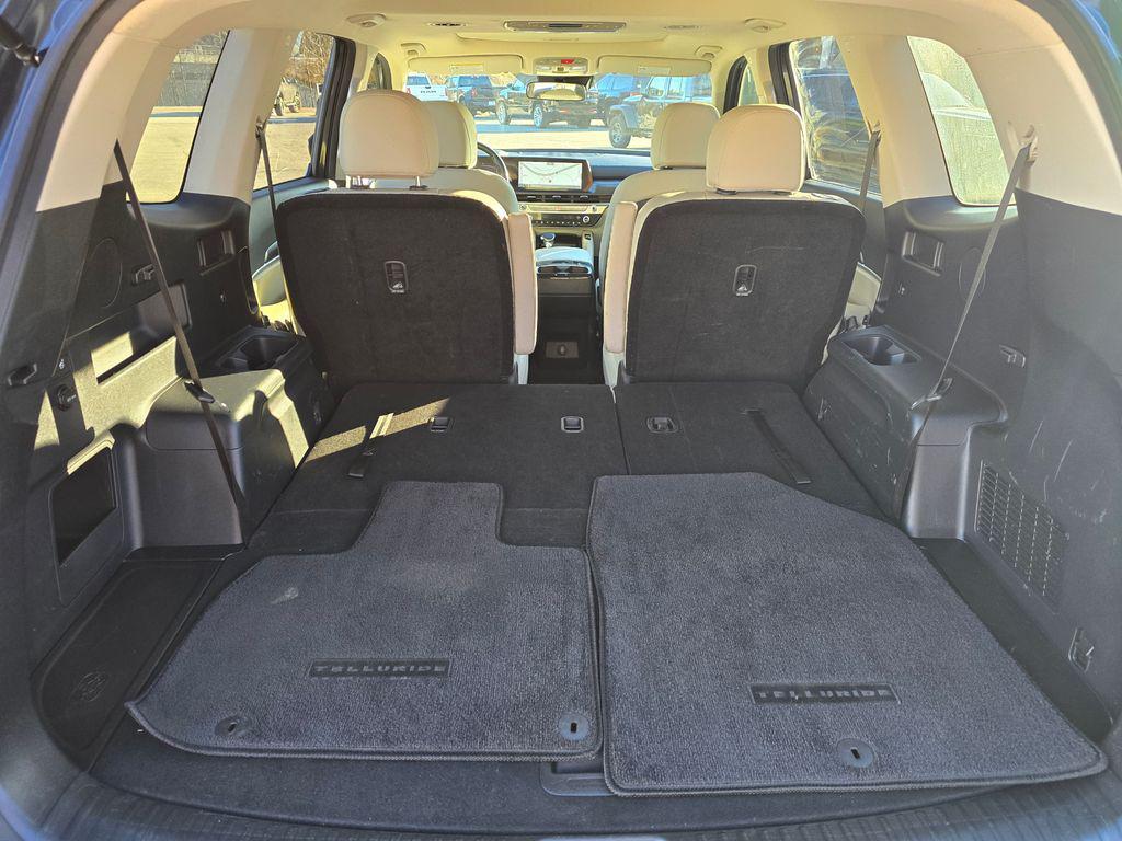 used 2023 Kia Telluride car, priced at $30,437