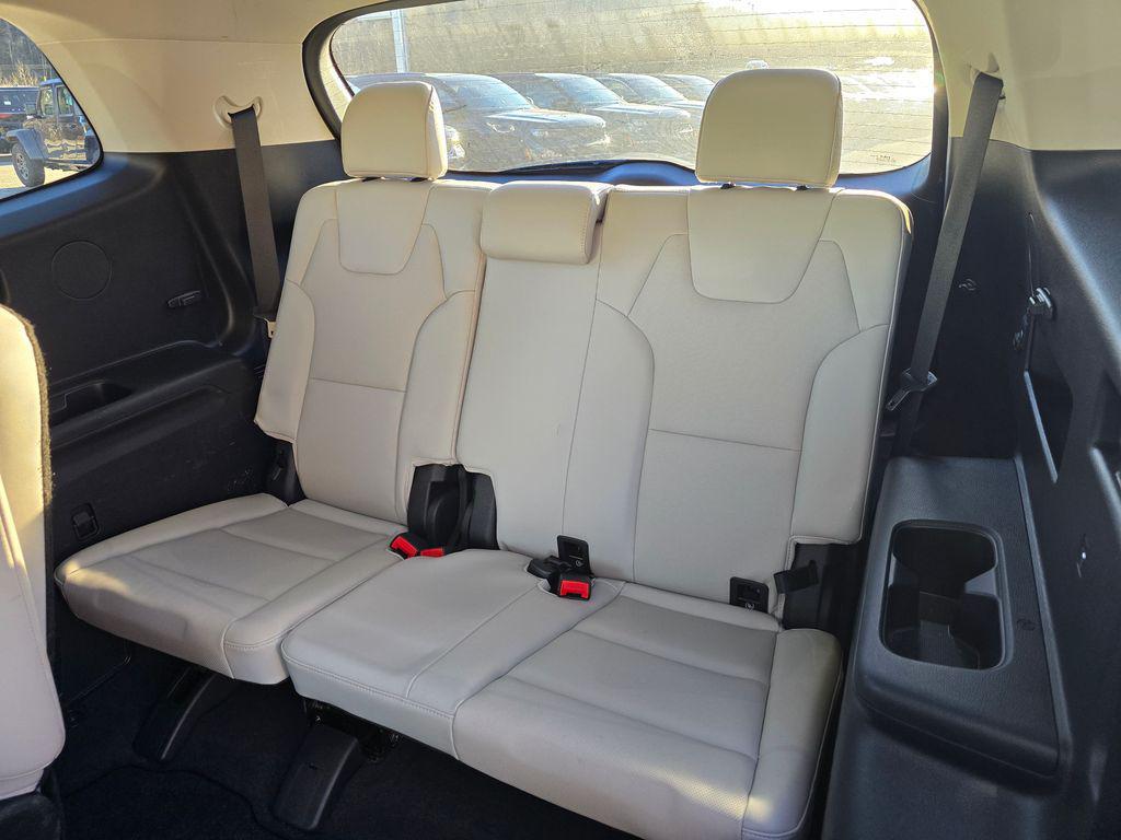 used 2023 Kia Telluride car, priced at $30,437