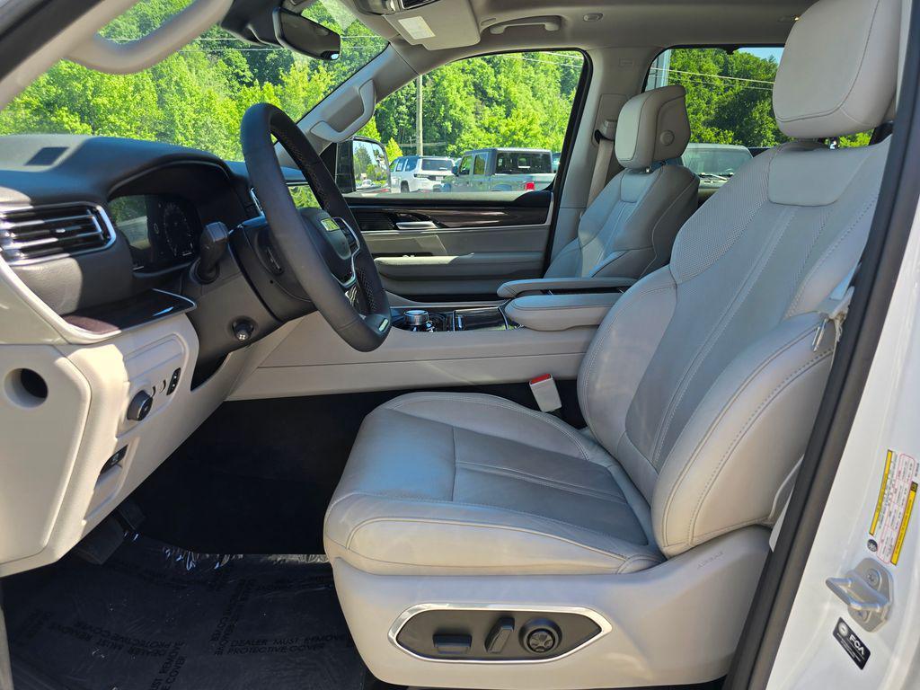 used 2024 Jeep Wagoneer car, priced at $48,900