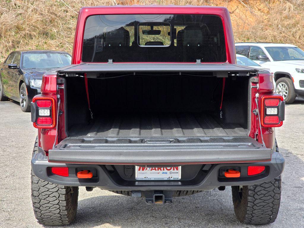 used 2021 Jeep Gladiator car, priced at $33,400