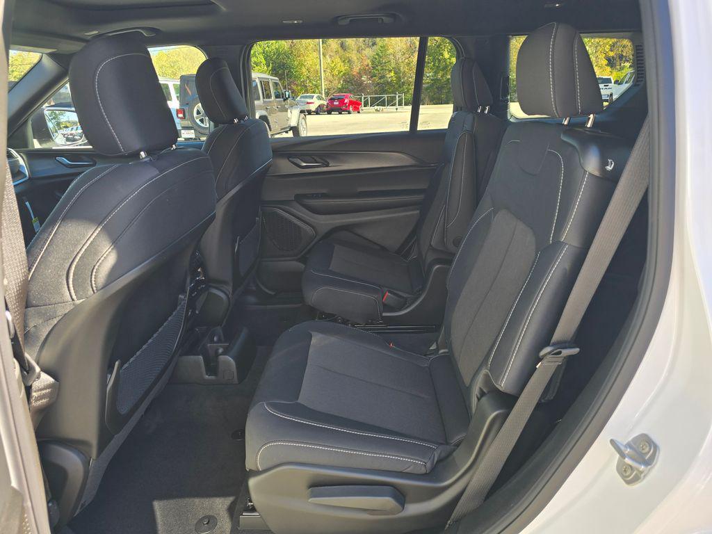 new 2025 Jeep Grand Cherokee L car, priced at $36,808