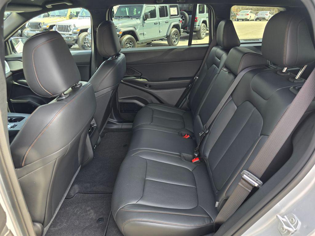 new 2026 Jeep Cherokee car, priced at $41,647