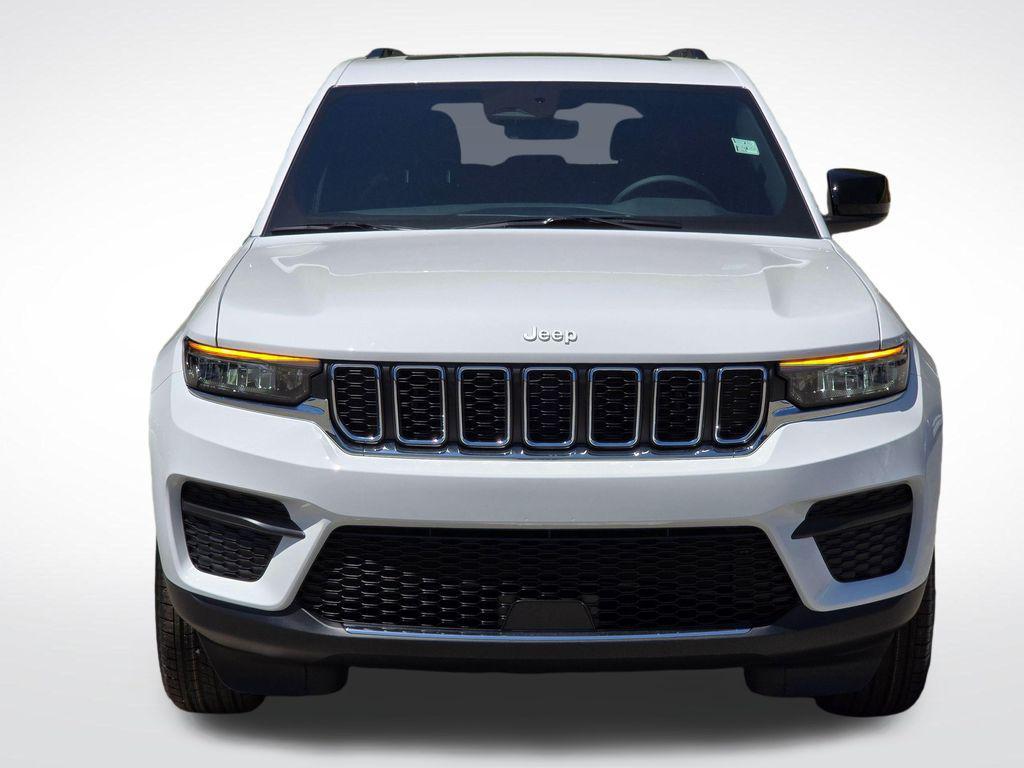 new 2026 Jeep Grand Cherokee car, priced at $37,471