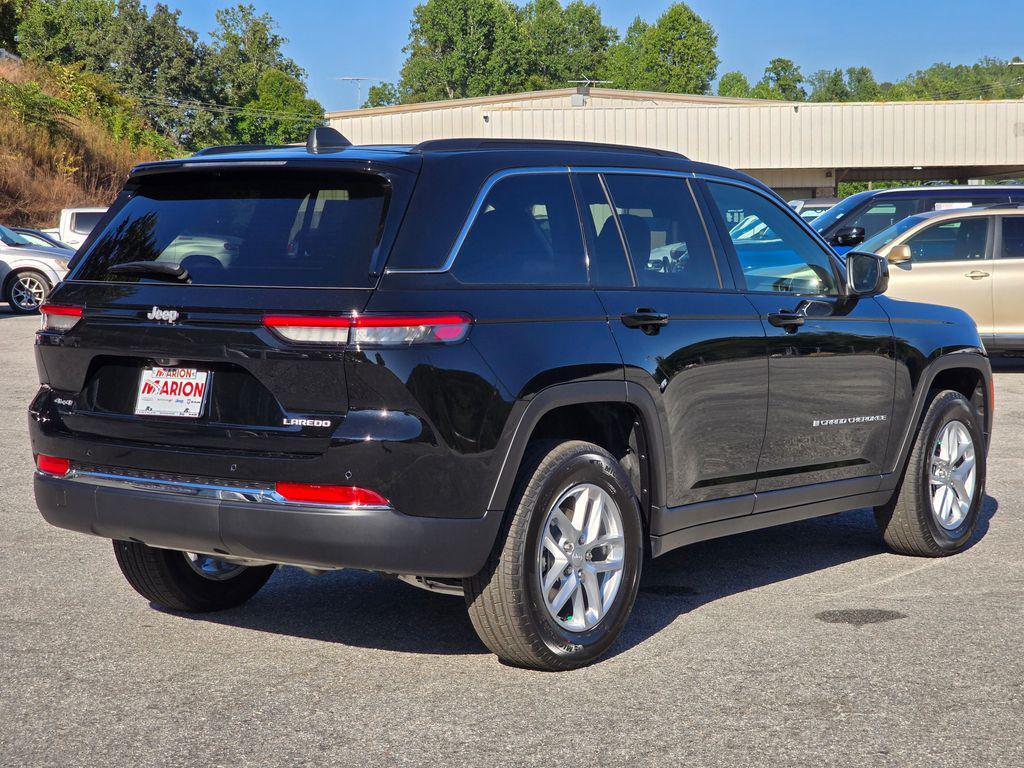 new 2025 Jeep Grand Cherokee car, priced at $35,000