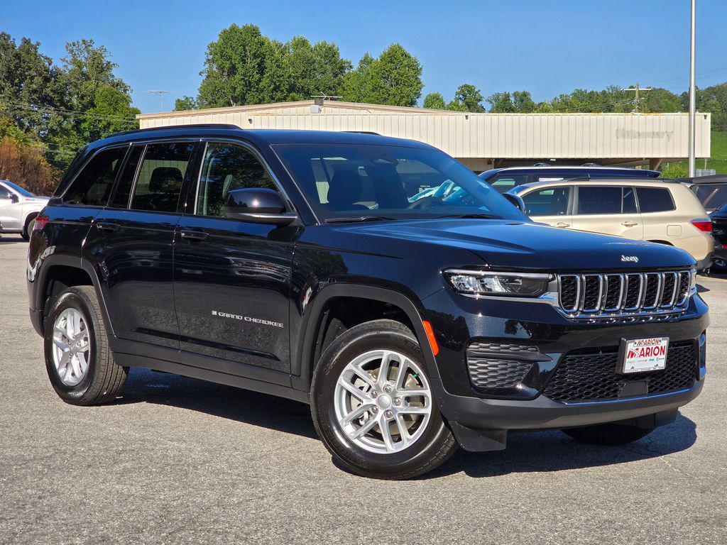 new 2025 Jeep Grand Cherokee car, priced at $35,000