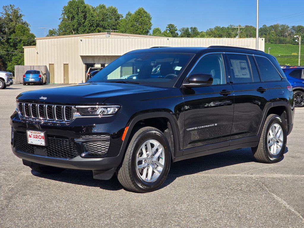 new 2025 Jeep Grand Cherokee car, priced at $35,000