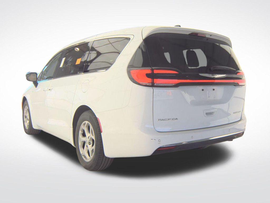 used 2024 Chrysler Pacifica car, priced at $34,250