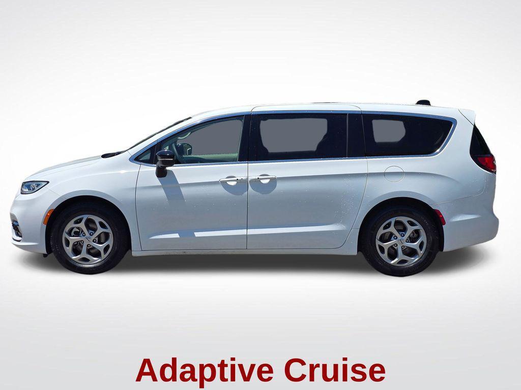 used 2024 Chrysler Pacifica car, priced at $32,450