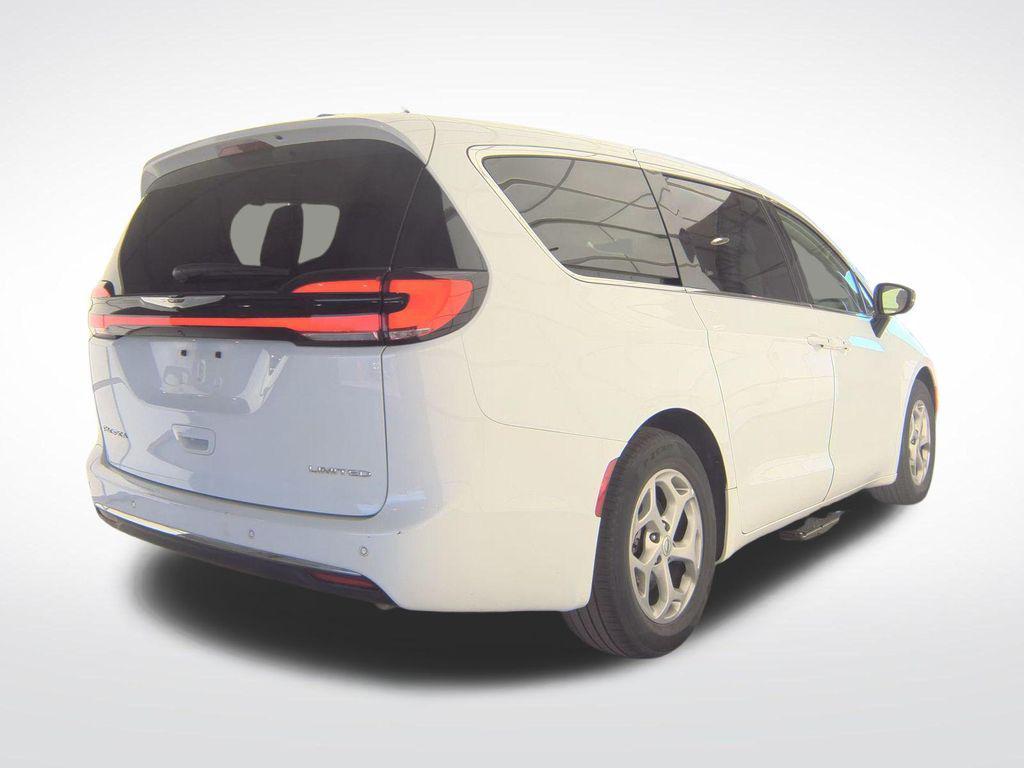 used 2024 Chrysler Pacifica car, priced at $34,250