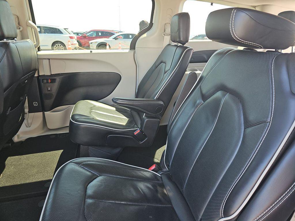 used 2024 Chrysler Pacifica car, priced at $34,250