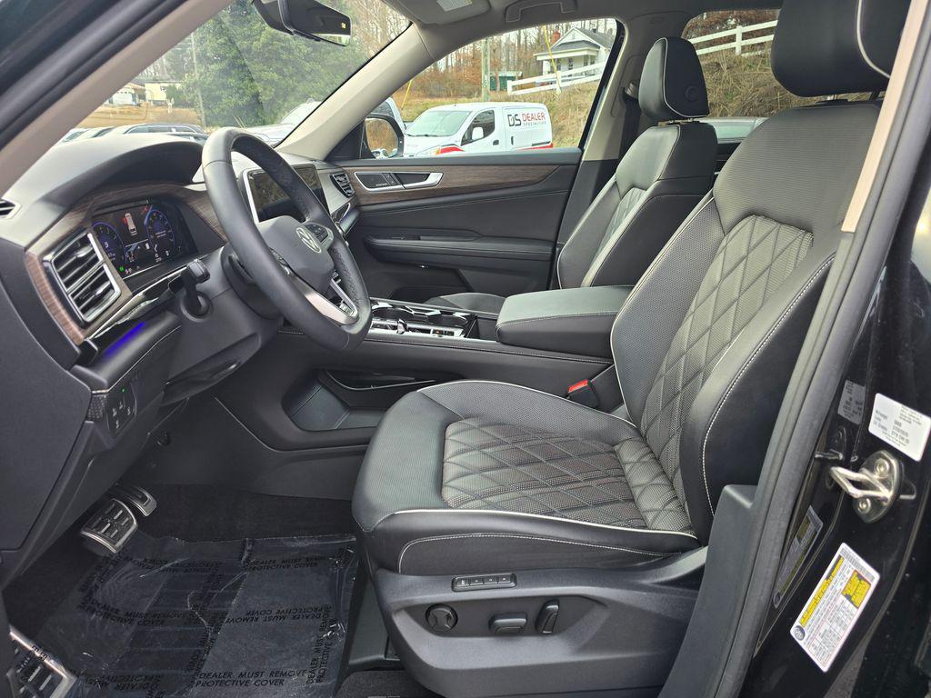 used 2024 Volkswagen Atlas car, priced at $38,411