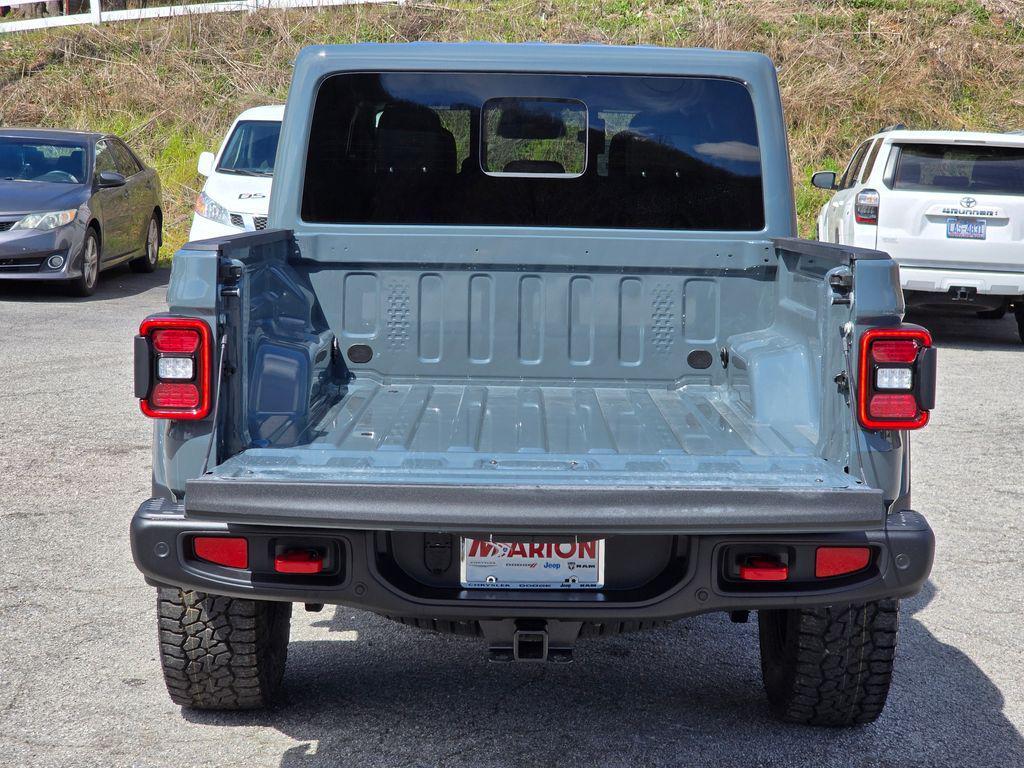 new 2026 Jeep Gladiator car, priced at $53,889