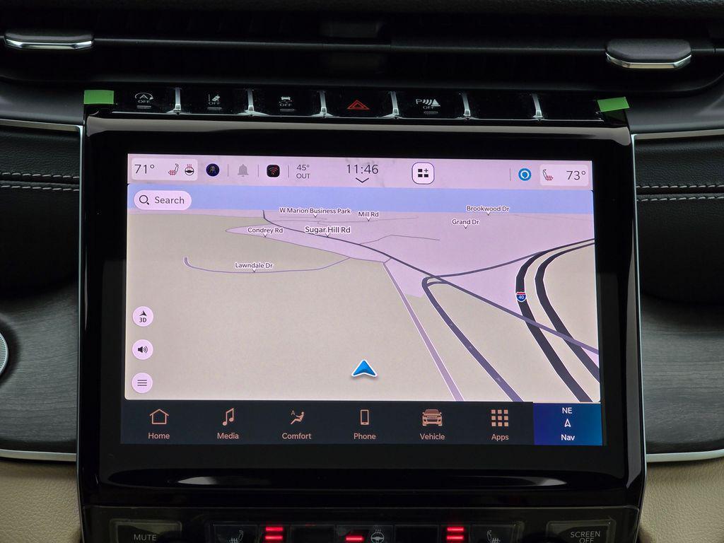 new 2025 Jeep Grand Cherokee car, priced at $44,095