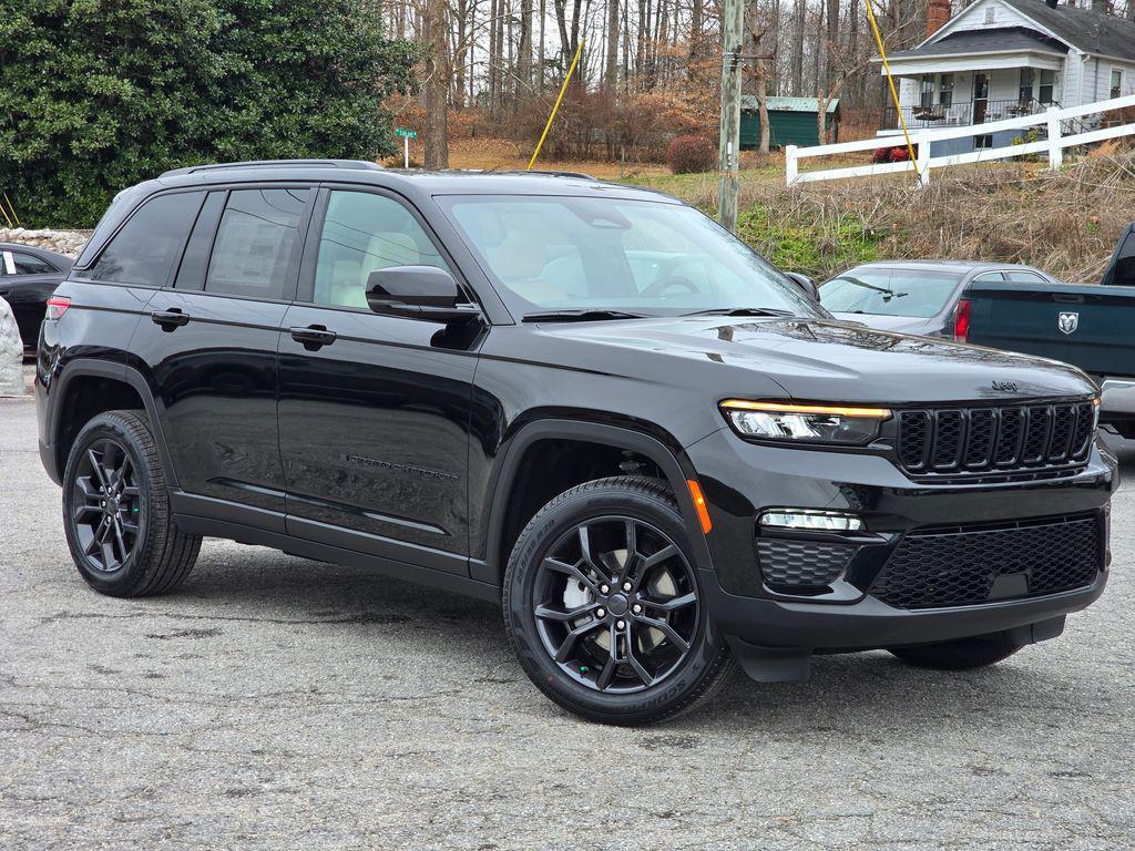 new 2025 Jeep Grand Cherokee car, priced at $44,095