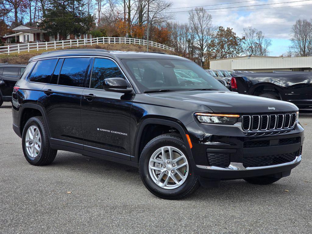 new 2025 Jeep Grand Cherokee L car, priced at $38,994