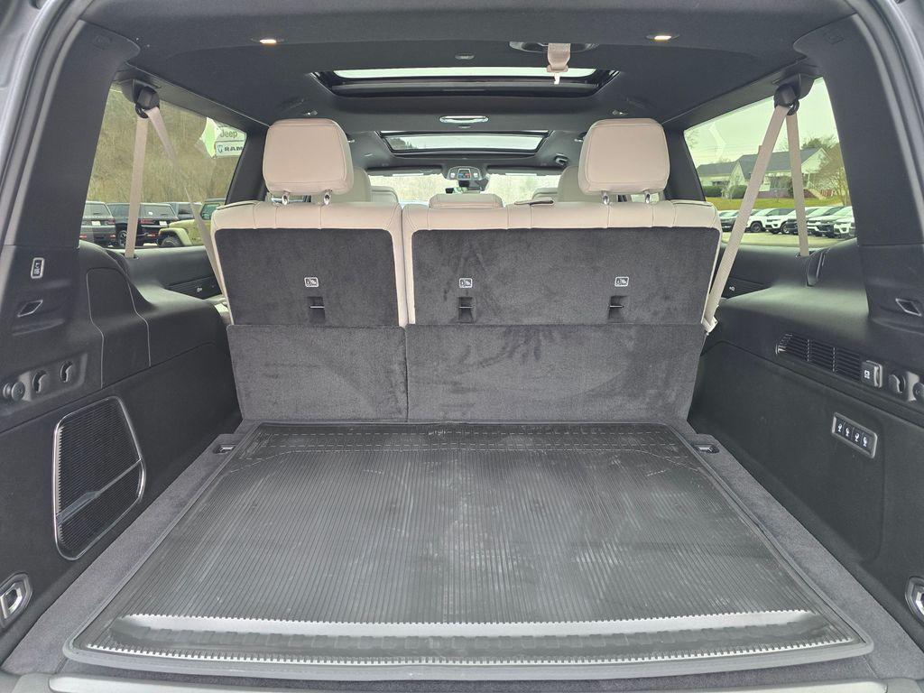 new 2026 Jeep Grand Wagoneer L car, priced at $72,833