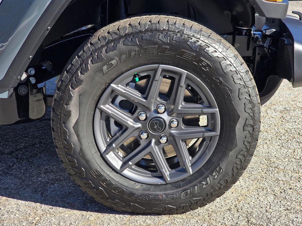 new 2026 Jeep Gladiator car, priced at $47,210