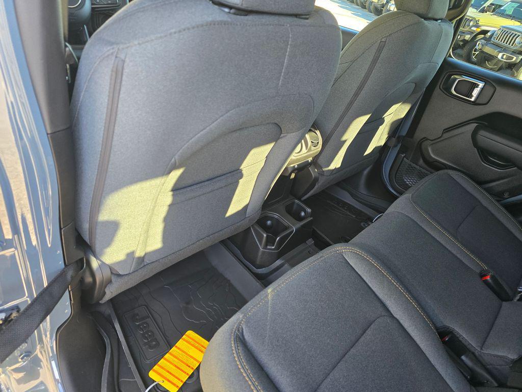 new 2026 Jeep Gladiator car, priced at $47,210